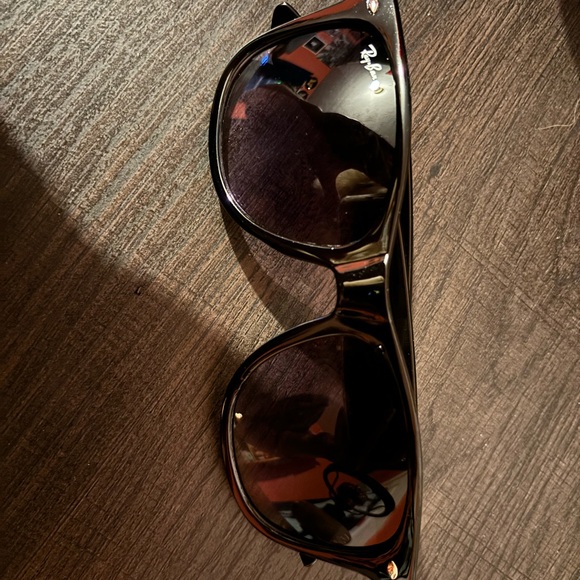 Ray-Ban - NEW WAYFARER CLASSIC sunglasses - Picture 6 of 10